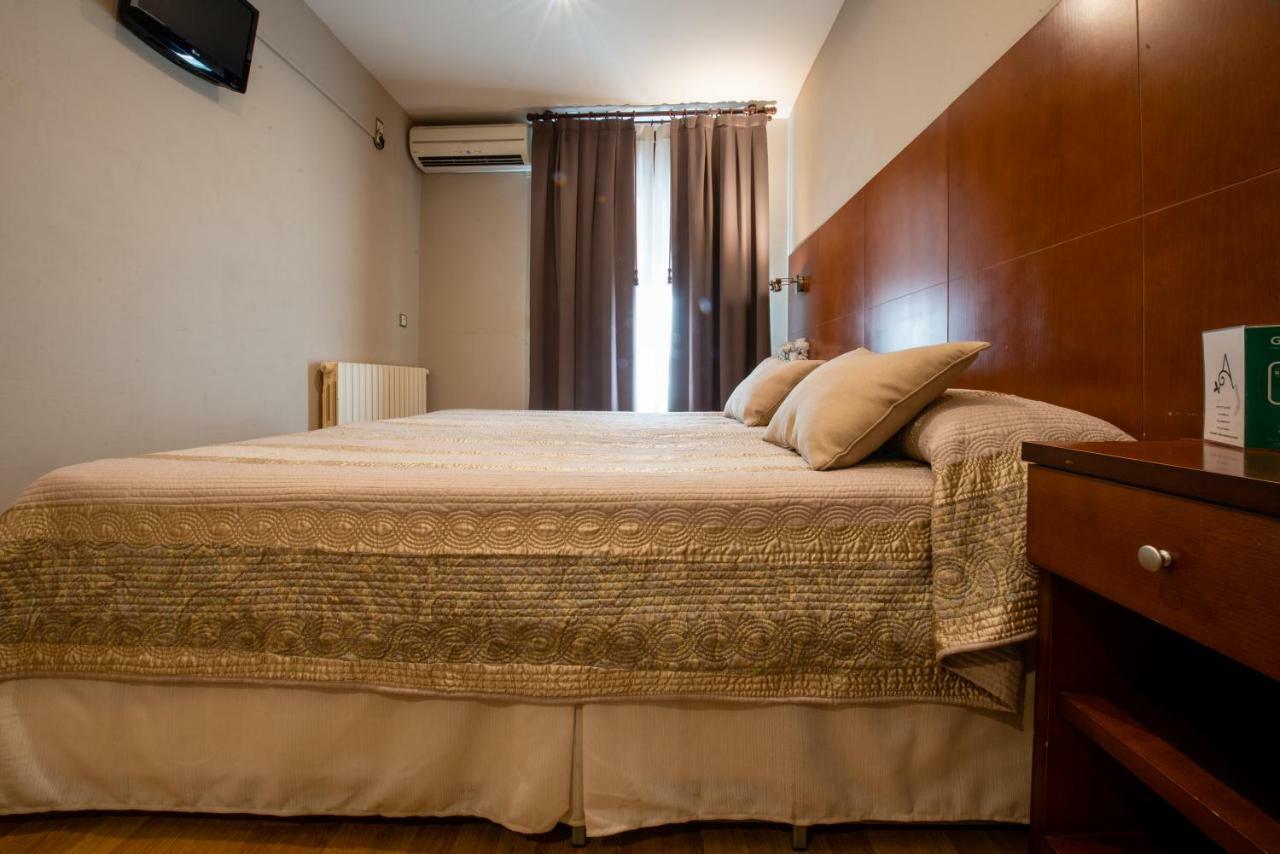 Hotel El Acebo Jaca Ngoại thất bức ảnh