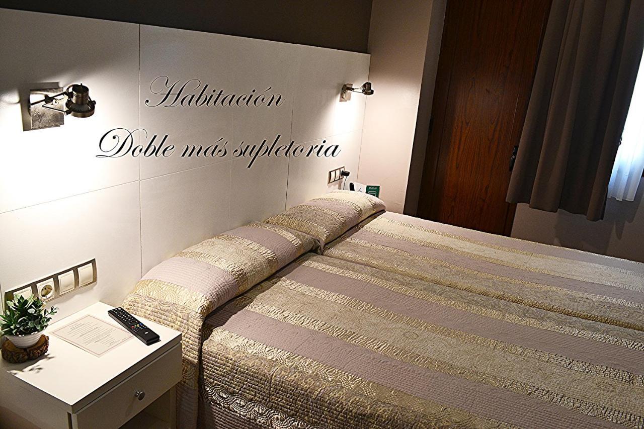 Hotel El Acebo Jaca Ngoại thất bức ảnh