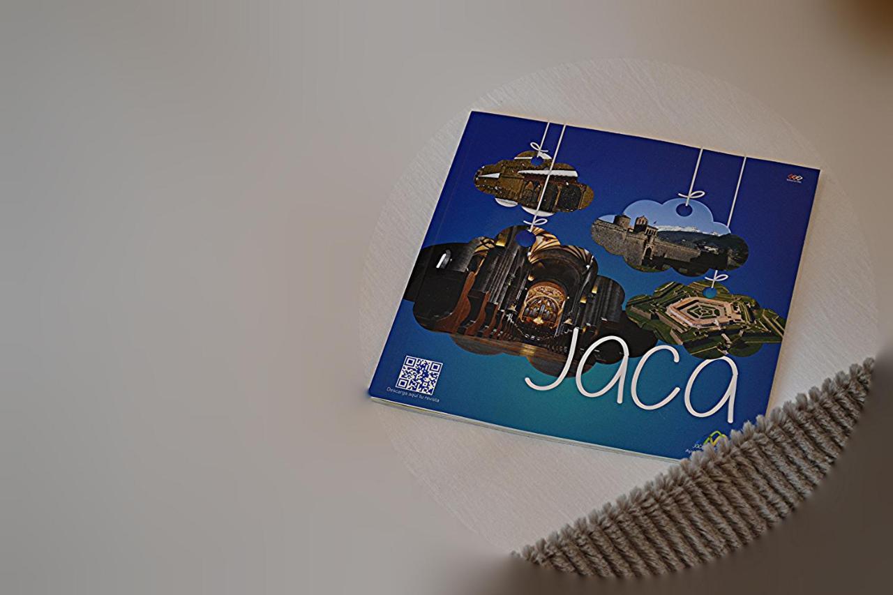 Hotel El Acebo Jaca Ngoại thất bức ảnh